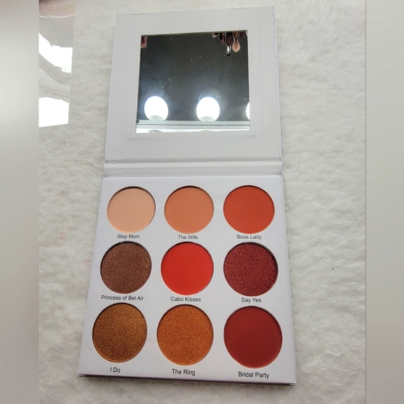 #Give Them Lala Beauty The Grown Woman Eyeshadow Palette! - Picture 1 of 9